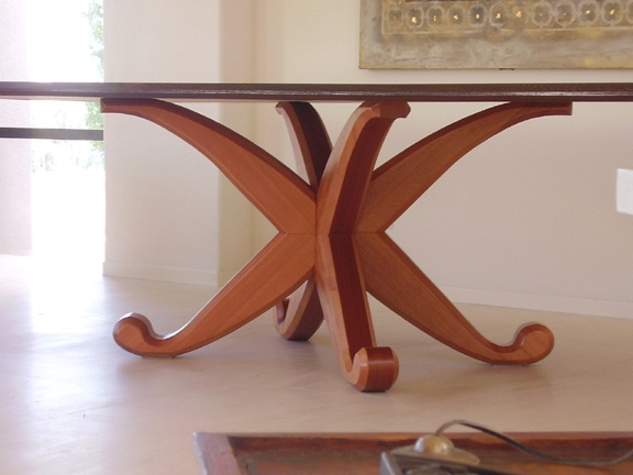 RUDNEY TABLE