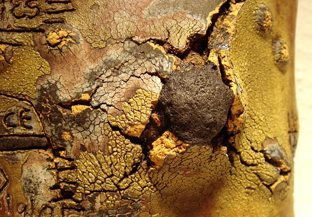 Commiserator (Detail) 