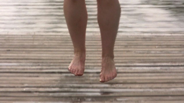 Andrea Splashing