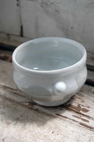white button tea bowl