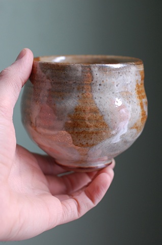 glossy shino teabowl