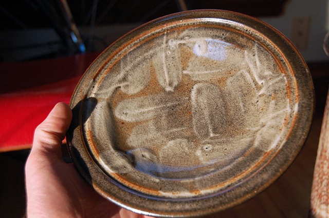 white stripes plate