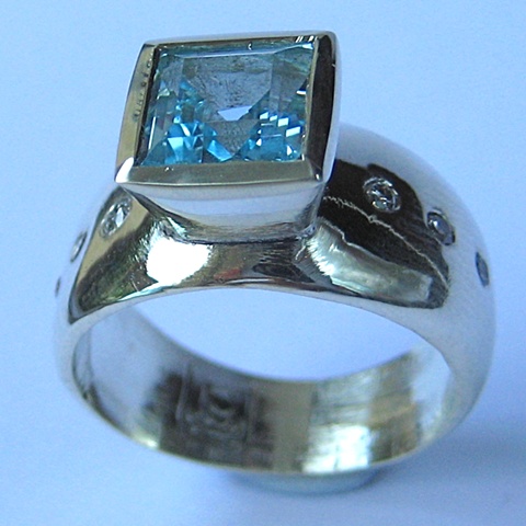 aquamarine,diamonds, bespoke,jewelry,ring,handmade,sydney,australia