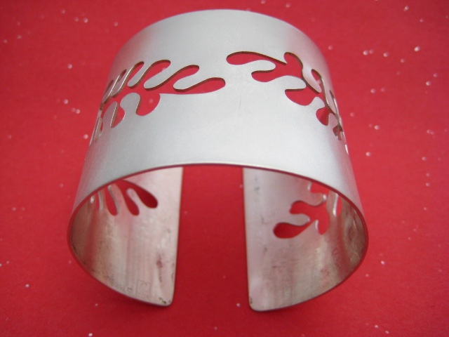 Matisse Inspired Seaweed Cuff v2