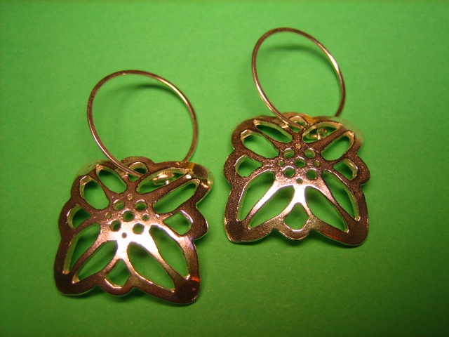 earrings gold edelweiss austria wassermann hoops handmade