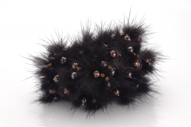 Encrusting Colony