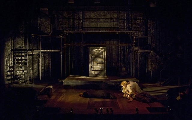 Sweeney Todd set design by Sean Fanning