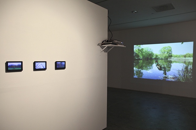 Afar lies the world (installation view)