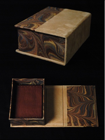 marble and suede box