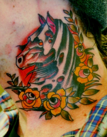 horse w/ viel on neck