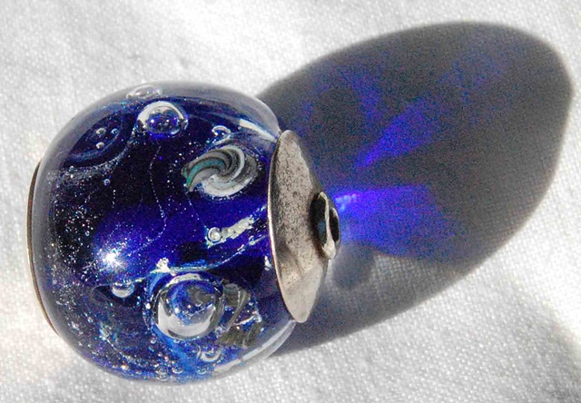 Capped Outer space bead