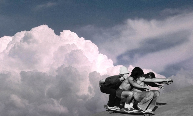 Skateboarding communally trough an ambiguous uncertainty 