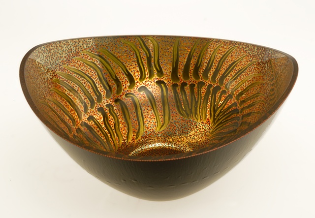 Reverse painting on glass, 23K Gold Leaf and Handpainted Glass Bowl, verre �glomis�, 
