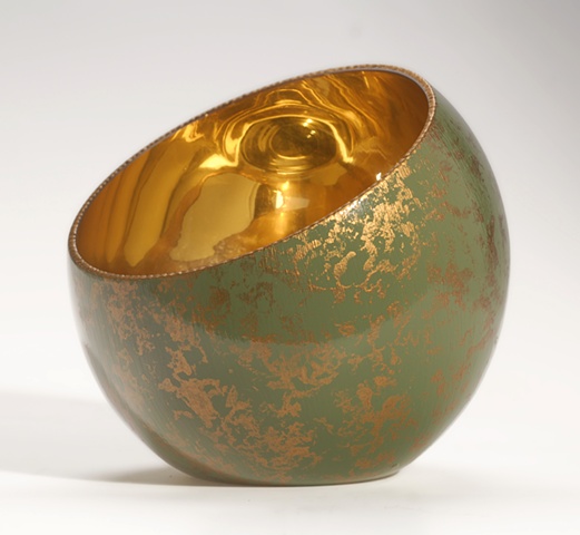 Reverse painting and gilding on glass, water gilded, glass bowl, 23K Gold Leaf hand painted, verre �glomis�