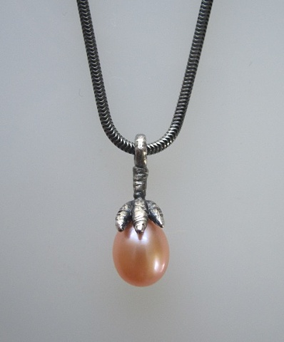 Claw Pendant with Pink Pearl Droplet