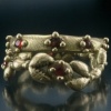 Crab Claw Wedding Set
