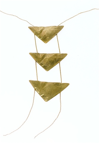 three triangles gold necklace