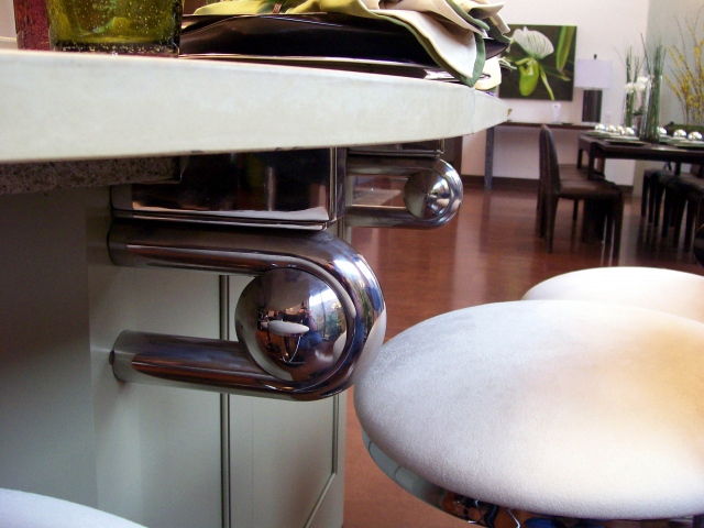 Symphony Showhouse Brackets 4