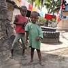 Two boys
L&eacute;og&acirc;ne