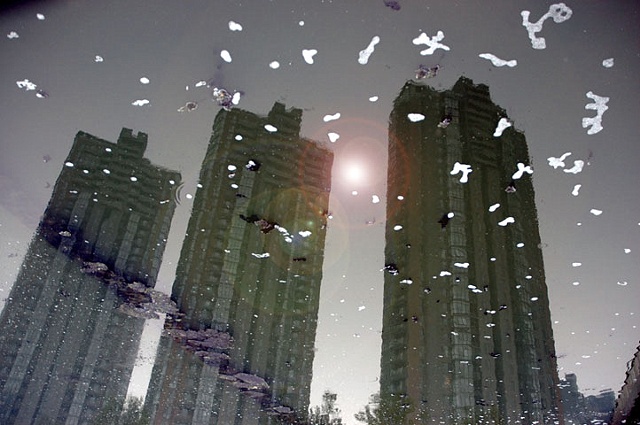 Han Bing, "Urban Amber Series: Sun in the East I"