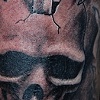 skull and dagger