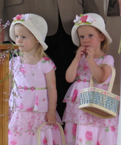 H6 PENDANTS ON SMALL CHILDREN