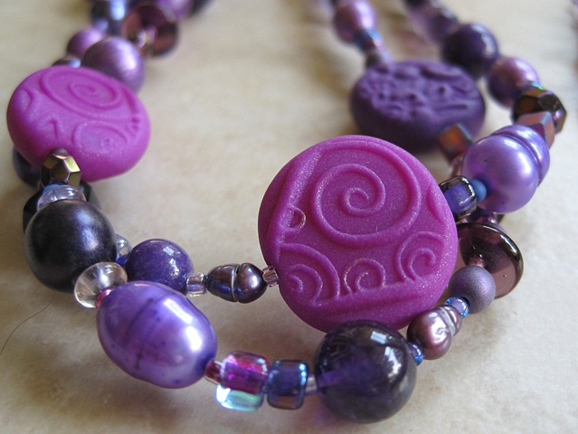TEXTURED BEAD CLOSE UP