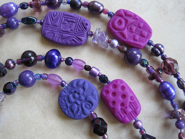TEXTURED BEADS CLOSE UP
