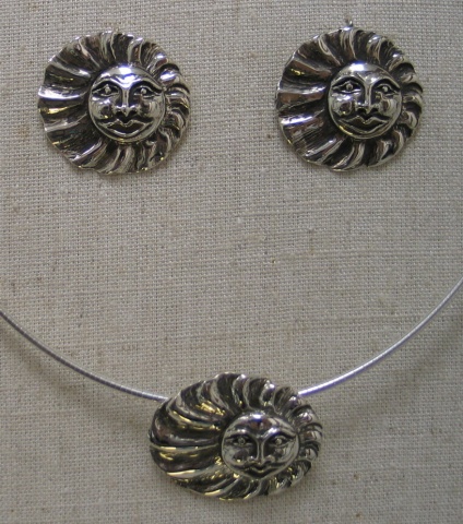 STERLING SUN FACE PENDANT W/ EARRINGS