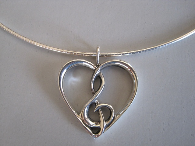 ROUND OMEGA CHAIN 1.25MM CLOSE UP (WITH H1)