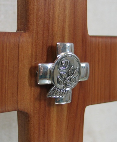 STERLING ON CEDAR CLOSE-UP