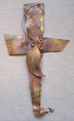 TWO LEAVES CURLED CROSS TIP (SOLD)