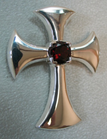 H31 BISHOP ALARD CROSS W/ GARNET