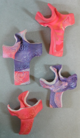4 HAND HELD CROSSES