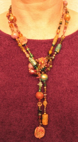 LARIAT WITH KNOT