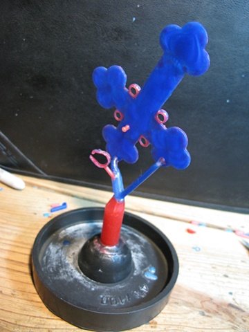 WAX MODEL WITH SPRUES ON BASE