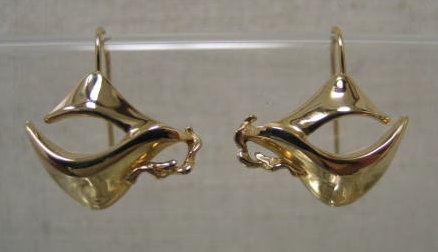 H35 MESSENGER OF PEACE EARRINGS