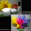 GIFT ASSORTMENT WITH COLORFUL SPRING PACKAGING FOR MAILING