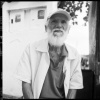old man at feira
