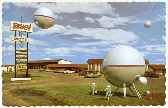 UfoHotel - No Vacancy No Invasion