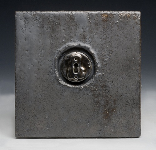 Keyhole Tile