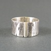 Textured Band With Bar