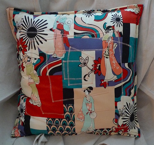 (Time Travel Pillows) PeachThread, Large