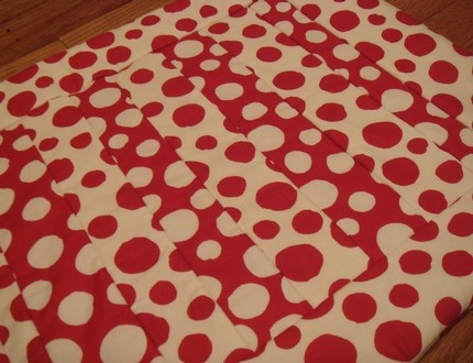 Red Dots w/  White Border