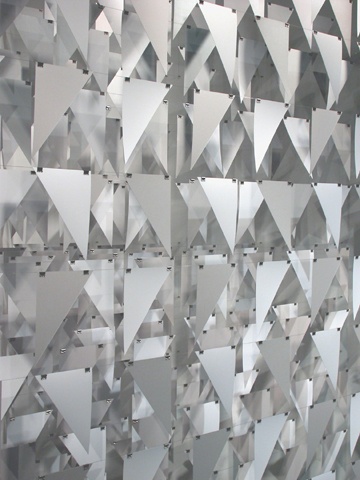 Slide, detail