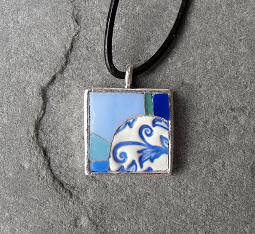 BON VOYAGE - MOSAIC PENDANT