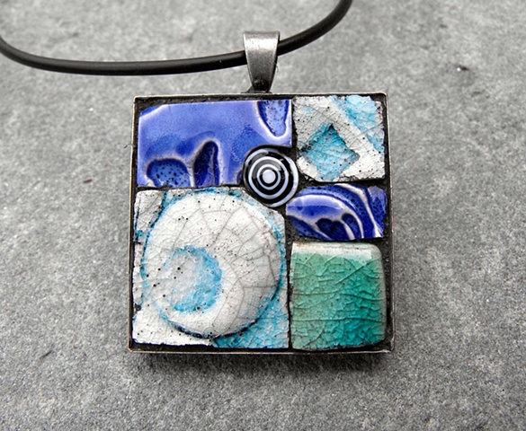 MOXIE - MOSAIC PENDANT