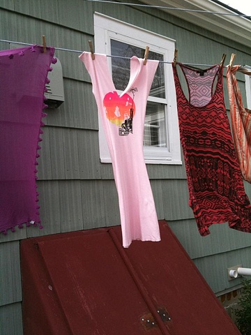 Clothesline wears "too shea" well.