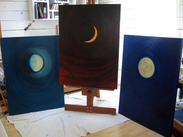 3 Moons