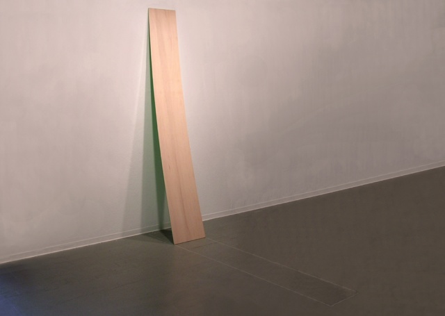 16949808 (plywood, paint, tape)